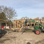 Vorbereitungsmontage f&uuml;r den Dachstuhl