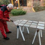 Restaurierung der historischen Fenster aus dem ehemaligen Sägewerk Müller in Lüchow, wo die Dampfmaschine im Einsatz war.